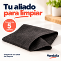Paño negro de microfibra fina; detalle de una pieza del paquete de cinco.