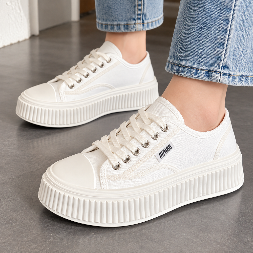 Tenis blancos con plataforma · vista de detalle · SKU 48317