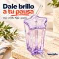 Vaso de vidrio morado con forma de estrella, tapa y popote. Vendalia.