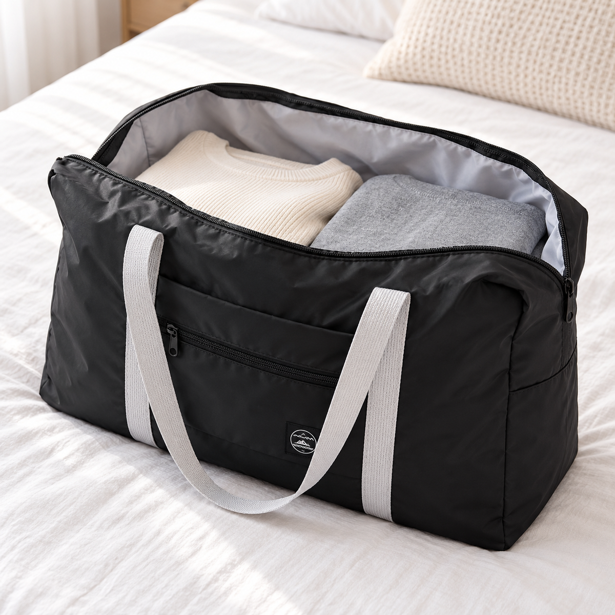 Bolso de viaje plegable negro — vista de uso — SKU 52608
