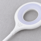Vista cercana de Lámpara LED con Conexión USB