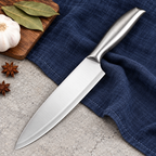 Detalle del mango y la hoja del cuchillo de acero inoxidable