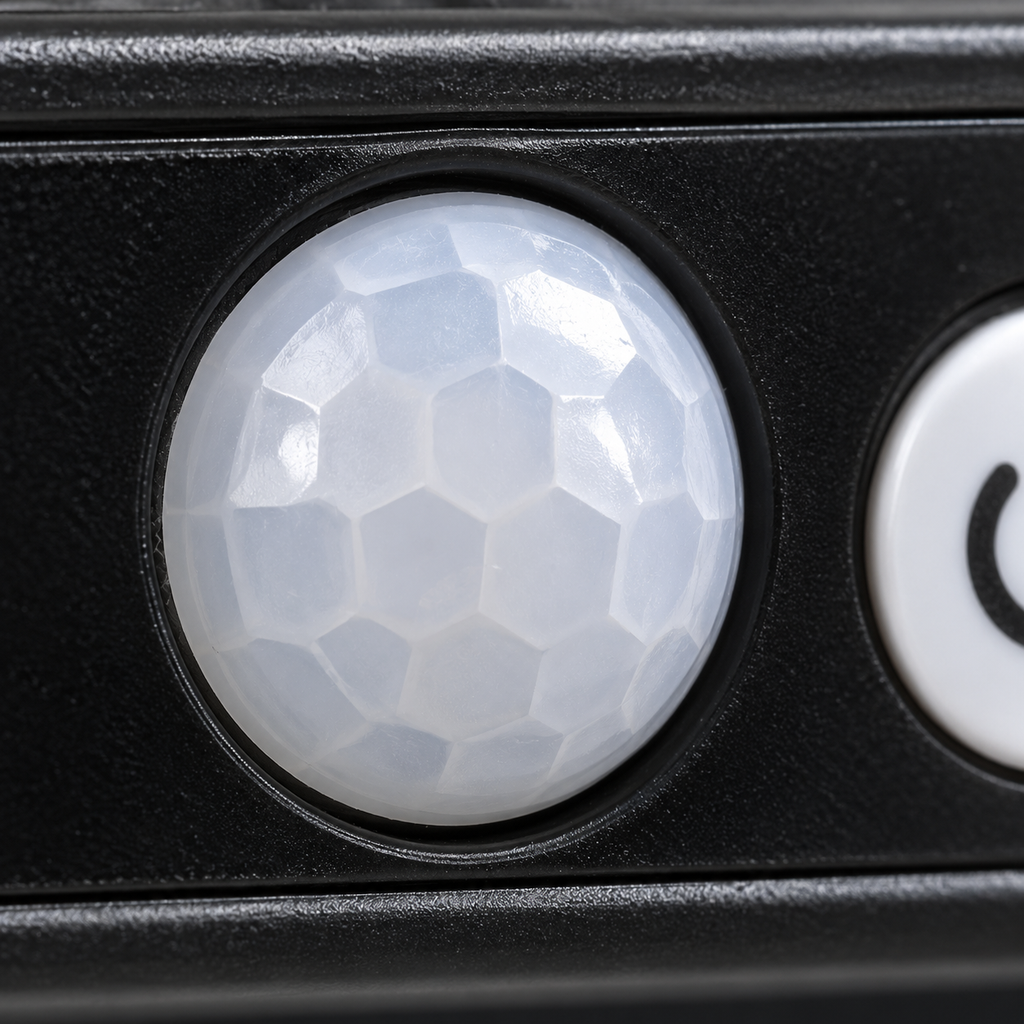 Detalle de Lámpara Solar con Sensor de Movimiento y clip