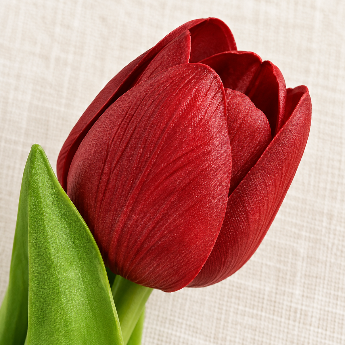 Tulipán artificial rojo vino — detalle del producto