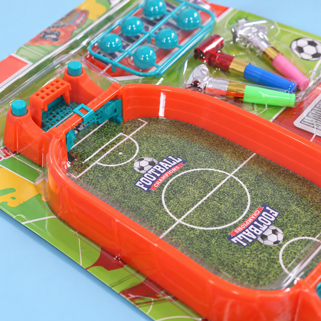 Detalle de la cancha y accesorios del juego de fútbol de mesa — Vendalia
