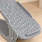 Detalle de la textura y tope del organizador para zapatos