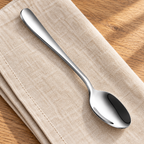 Cuchara de Mesa Acero Inoxidable en ambiente de hogar — Vendalia