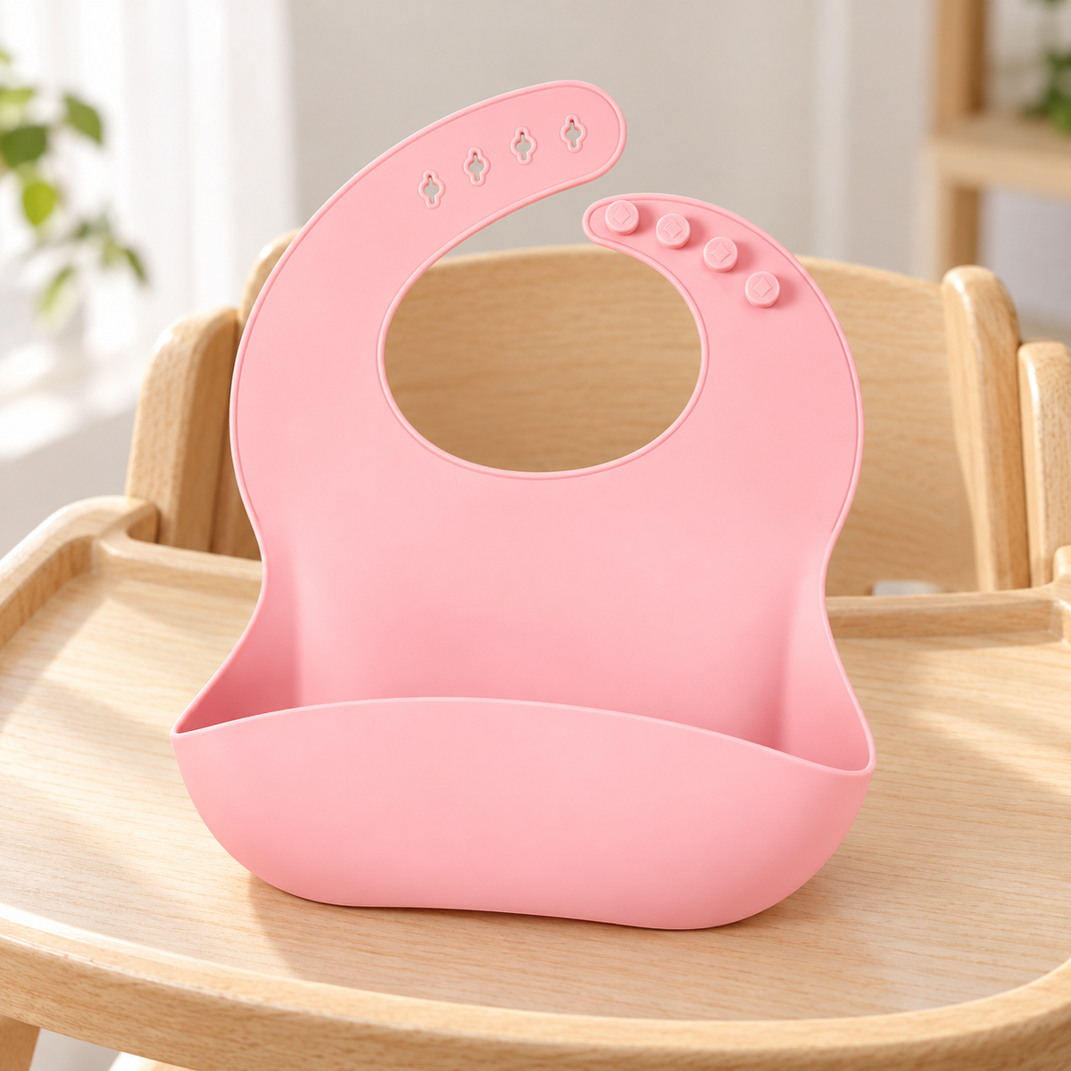Babero de Silicón Impermeable con Bolsillo en ambiente Vendalia