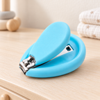 Cortaúñas Ergonómico para Bebé Azul en ambiente de hogar — Vendalia