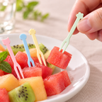 Mini tenedores surtidos en colores pastel — Vista de uso; alimentos y accesorios de ambientación no incluidos