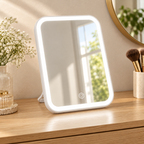 Espejo LED con Luz Blanca en ambiente de hogar — Vendalia