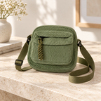 Bolsa Tipo Bandolera Acolchada Verde Militar en ambiente Vendalia