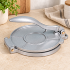 Prensa para Masa y Tortillas de Aluminio en ambiente de hogar — Vendalia