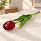 Tulipán artificial color rojo vino (10 piezas) · fotografía ambientada de Vendalia · SKU 53213