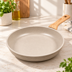 Sartén Antiadherente de 26 cm con Mango Ergonómico en ambiente de hogar — Vendalia