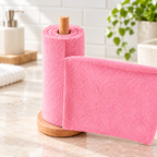 Rollo de toallas reutilizables de microfibra en ambiente de hogar — Vendalia
