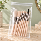 Set de 8 Brochas para Maquillaje Beige en ambiente de hogar — Vendalia